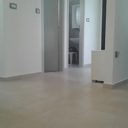 Moderne In Mit Privatem Parkplatz